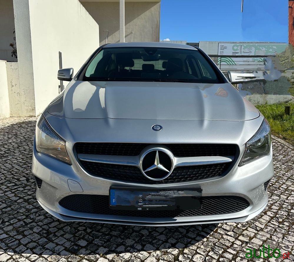 2017' Mercedes-Benz Classe Cla photo #3