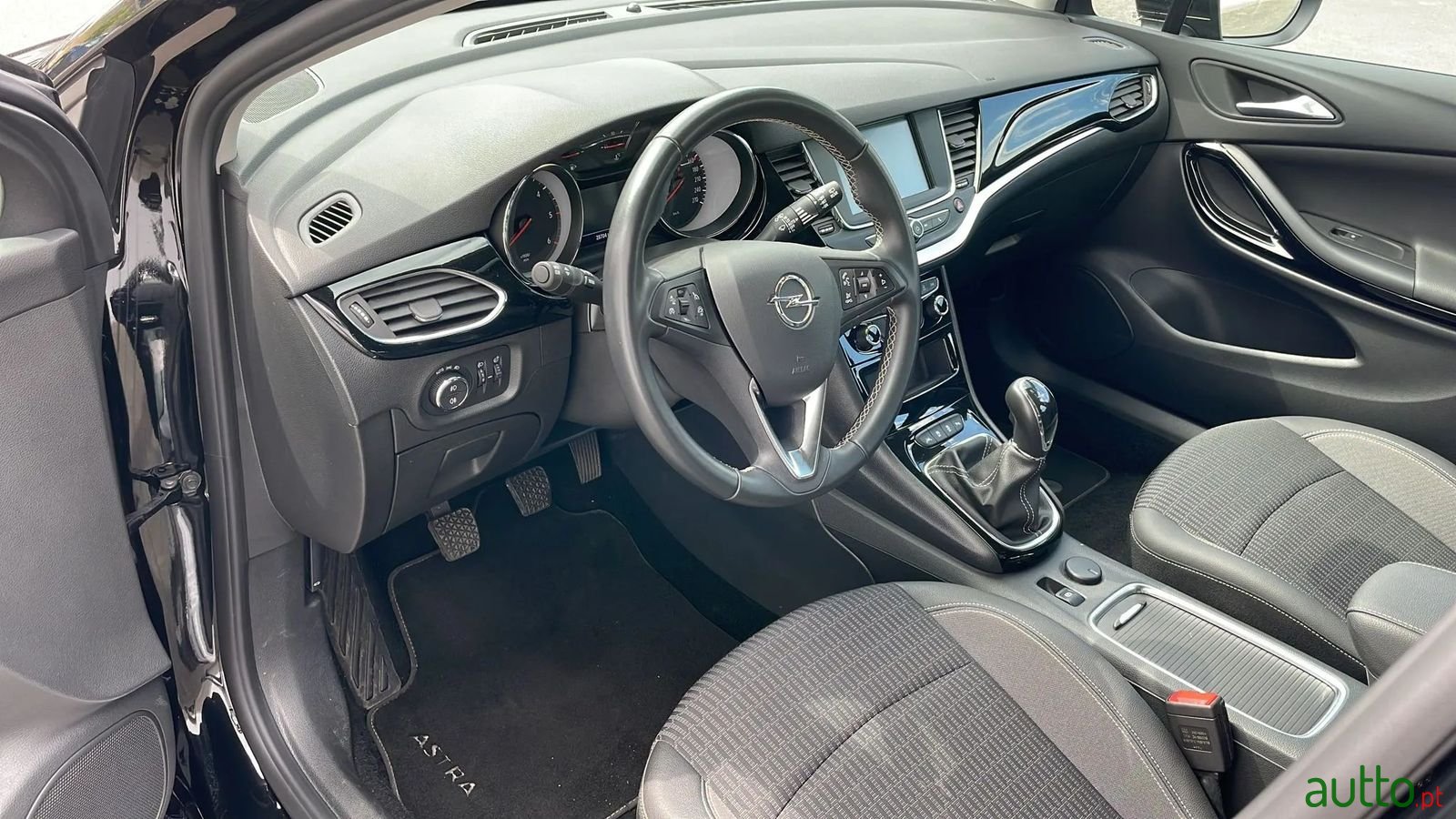 2022' Opel Astra Sports Tourer photo #6