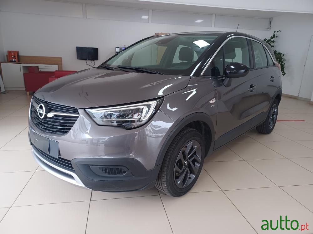 2020' Opel Crossland X photo #2