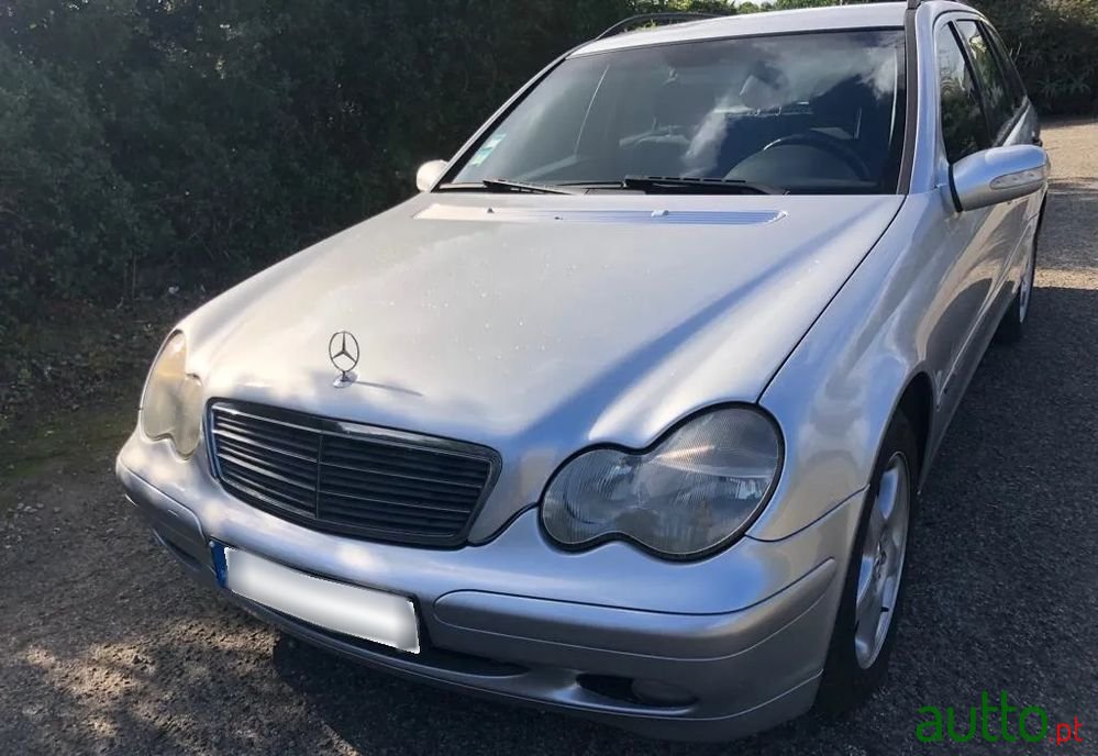 2001' Mercedes-Benz C 220 photo #5