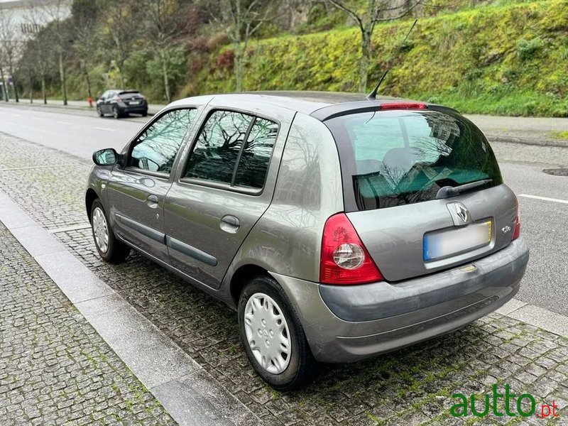 2003' Renault Clio 1.2 Expression photo #6