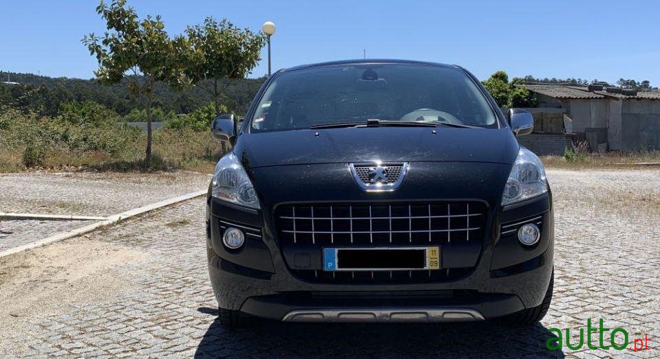 2011' Peugeot 3008 photo #2