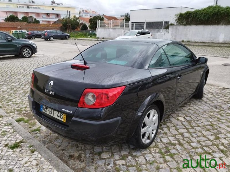 2006' Renault Megane photo #3