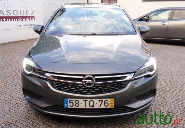 2017' Opel Astra Sports Tourer photo #5