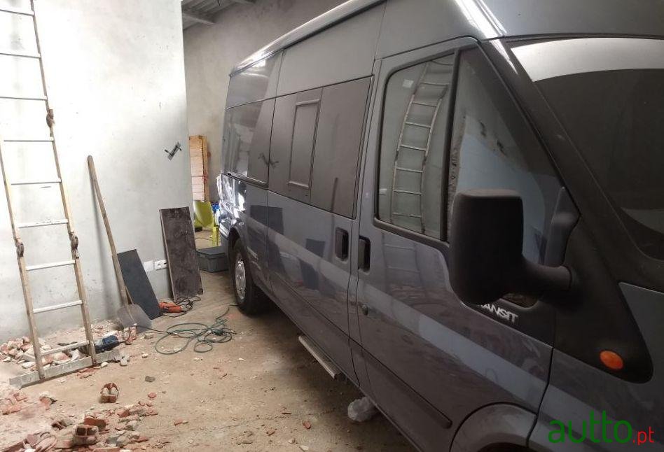 2001' Ford Transit photo #3