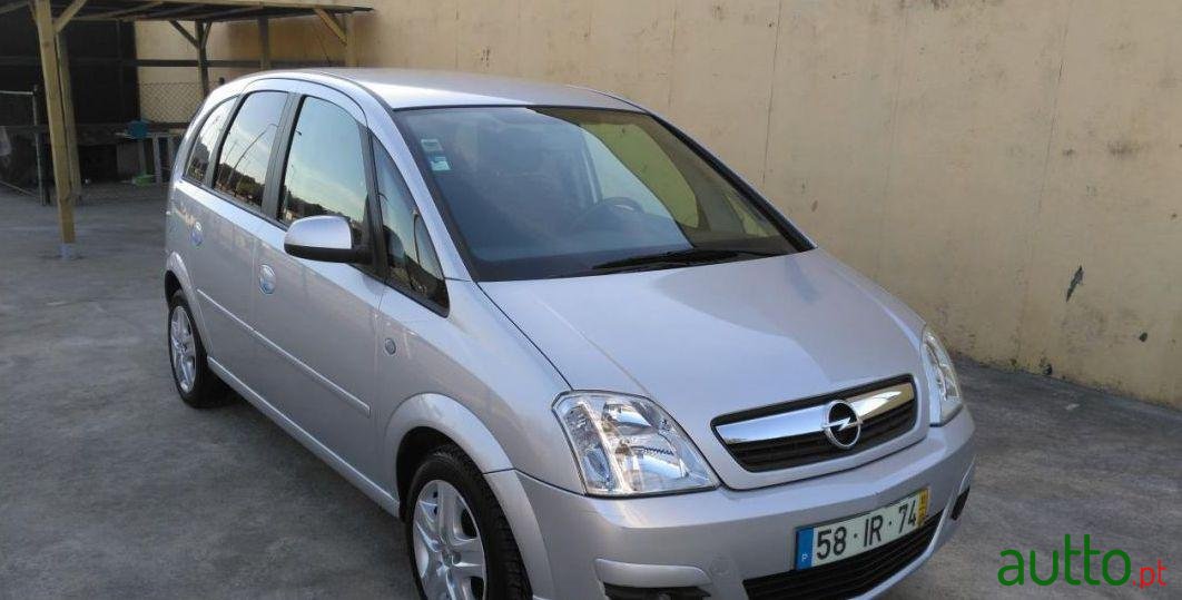 2010' Opel Meriva 1.3 Cdti Cosmo photo #2