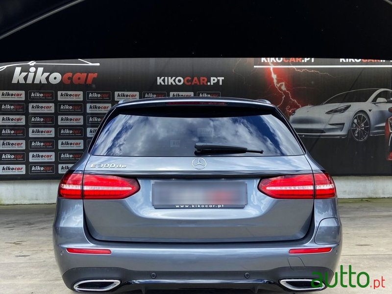 2023' Mercedes-Benz Classe E De Amg Line photo #6