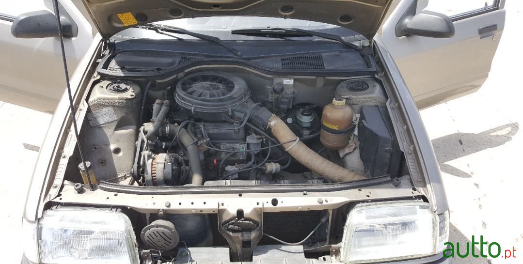 1989' Renault 19 photo #3