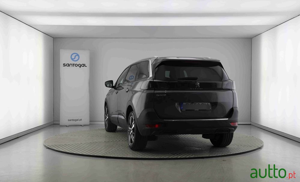 2024' Peugeot 5008 photo #4