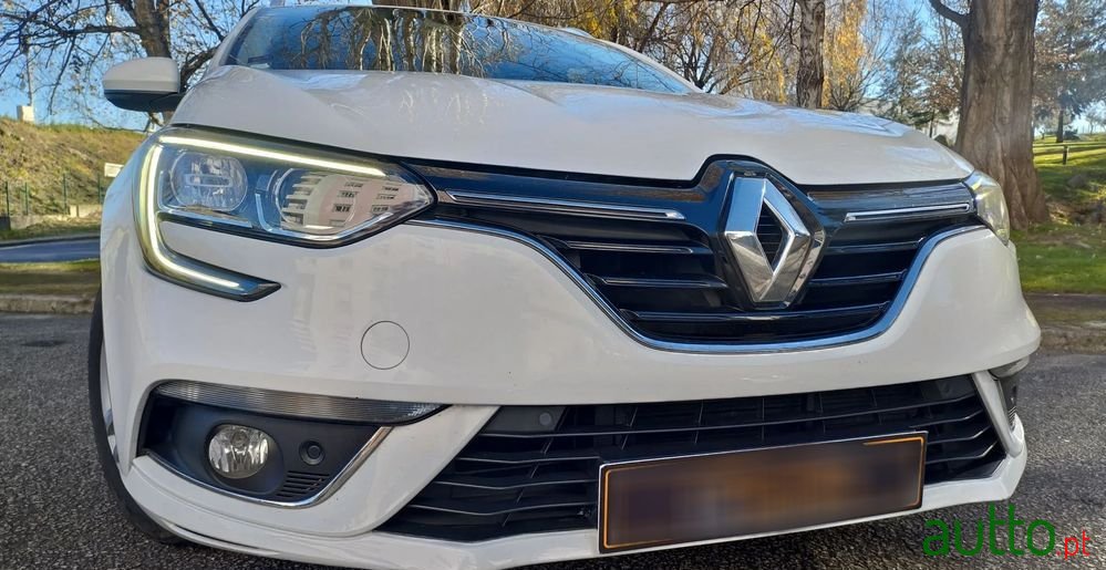 2016' Renault Megane 1.5 Dci Limited photo #2