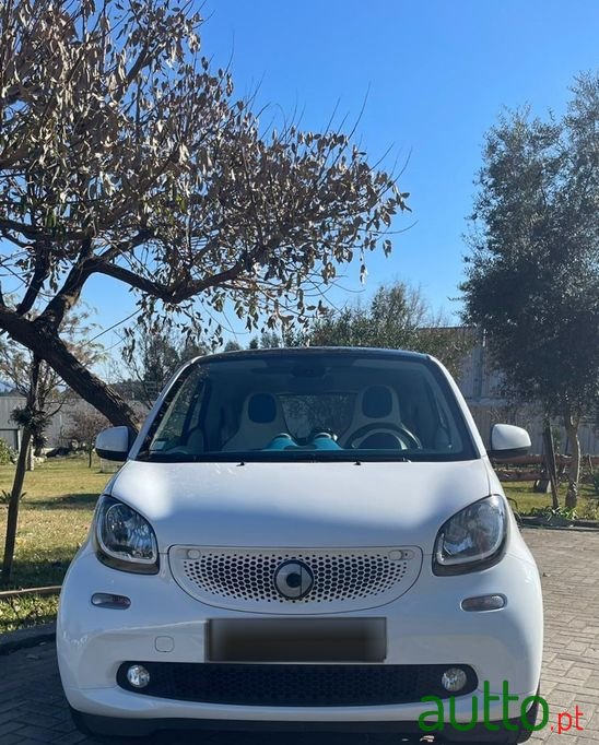 2017' Smart Fortwo photo #2