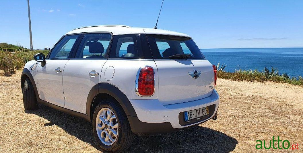 2010' MINI Countryman One D photo #3