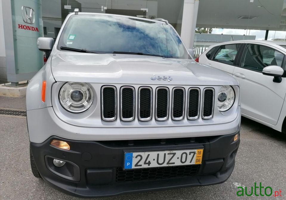 2018' Jeep Renegade photo #2