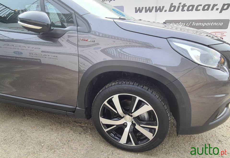 2016' Peugeot 2008 Gt-Line photo #2