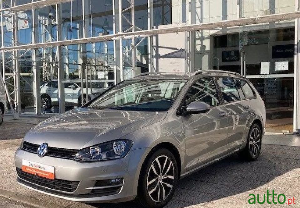 2016' Volkswagen Golf Variant photo #1