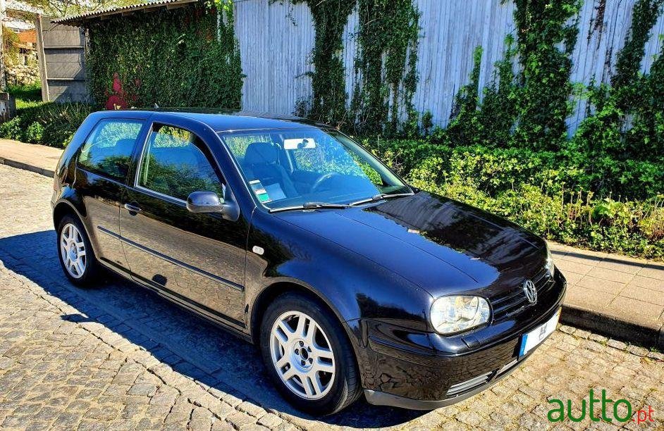 2000' Volkswagen Golf photo #1