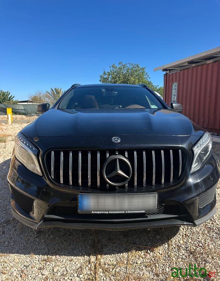 2015' Mercedes-Benz Classe Gla photo #1