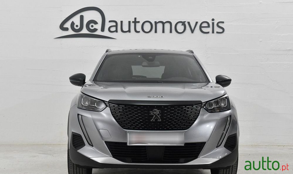 2023' Peugeot 2008 photo #5