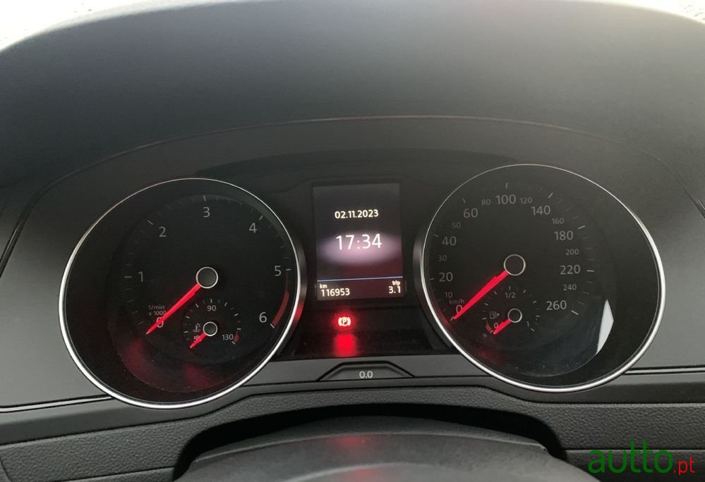 2018' Volkswagen Passat Variant photo #3