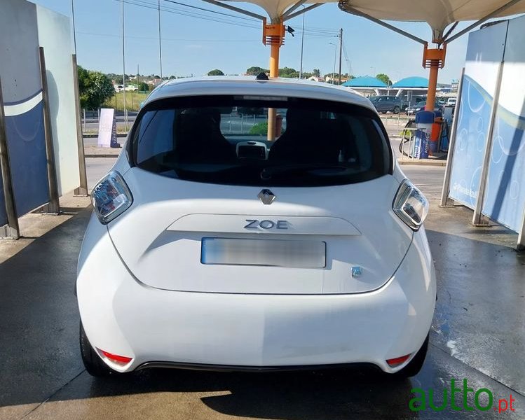 2015' Renault Zoe photo #6