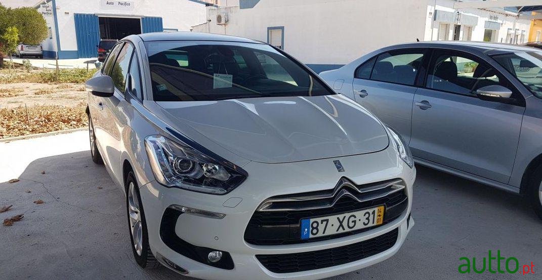 2014' DS Automobiles Ds5 photo #2