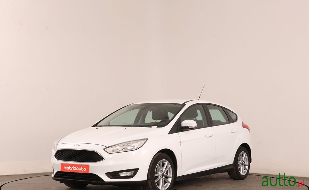 2015' Ford Focus photo #3