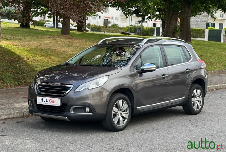 2016' Peugeot 2008 photo #1
