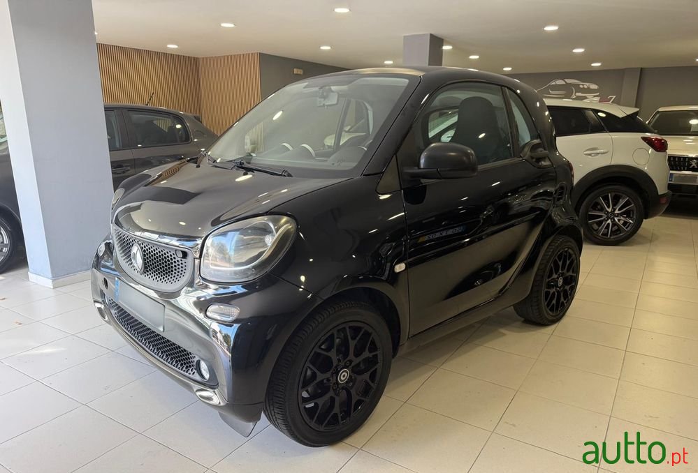 2015' Smart Fortwo 1.0 Passion 71 photo #1