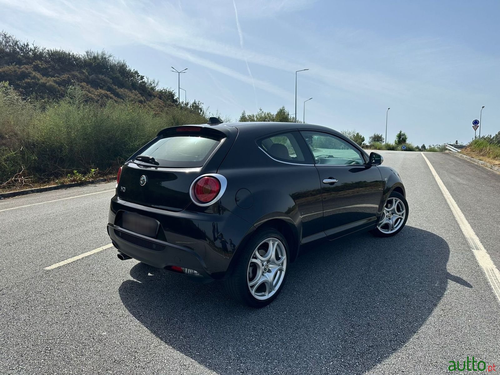 2011' Alfa Romeo MiTo photo #3