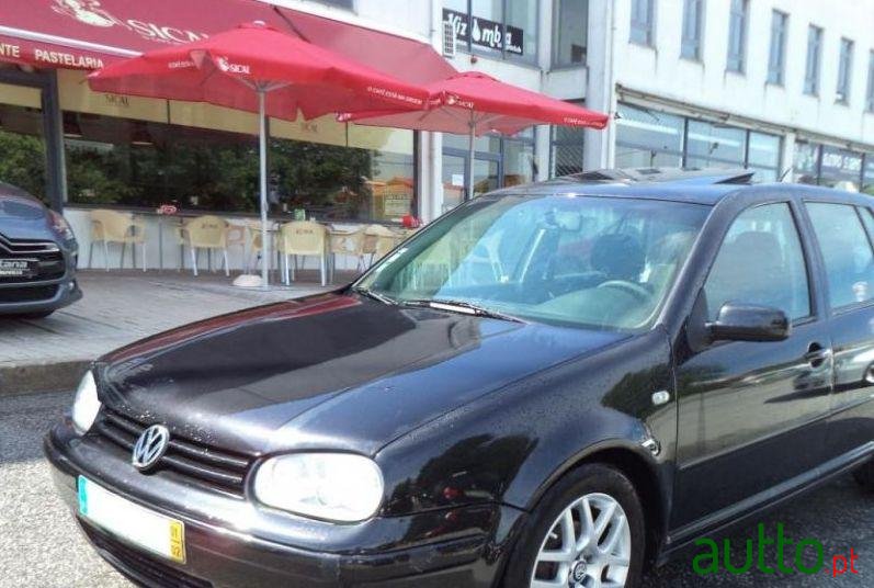 2001' Volkswagen Golf 1.6I Highline photo #2