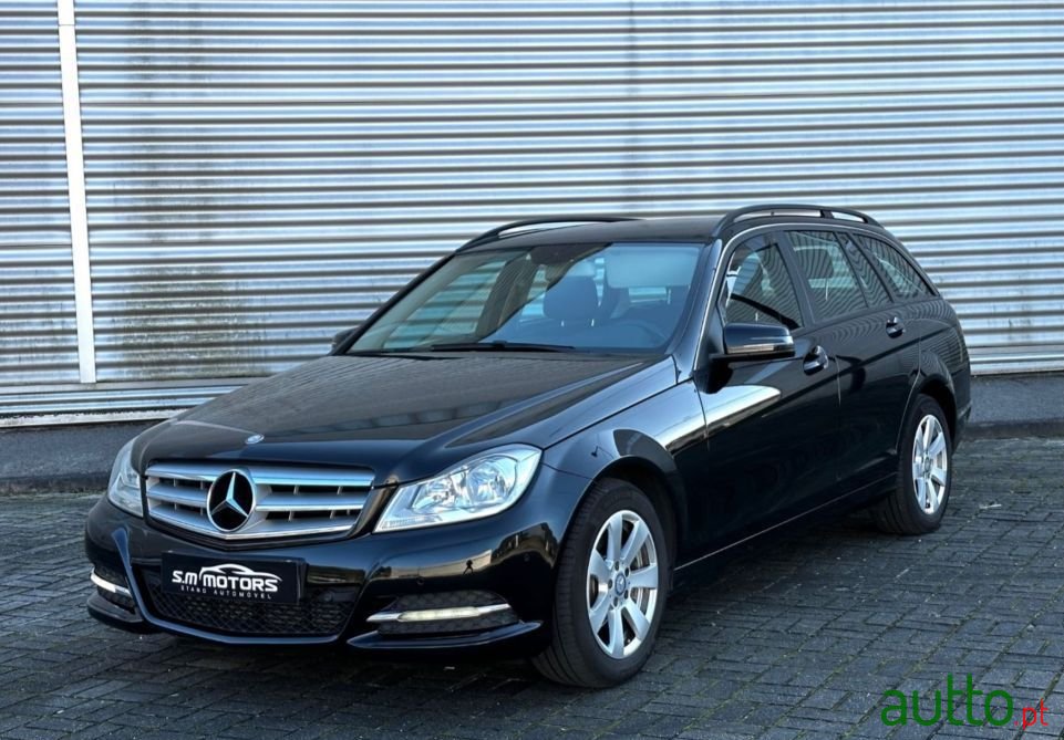 2014' Mercedes-Benz C-200 photo #1