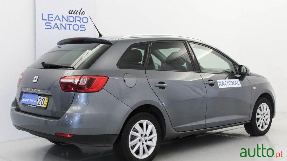 2013' SEAT Ibiza photo #1