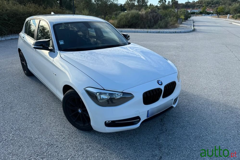 2013' BMW Série 1 D Line Sport photo #2
