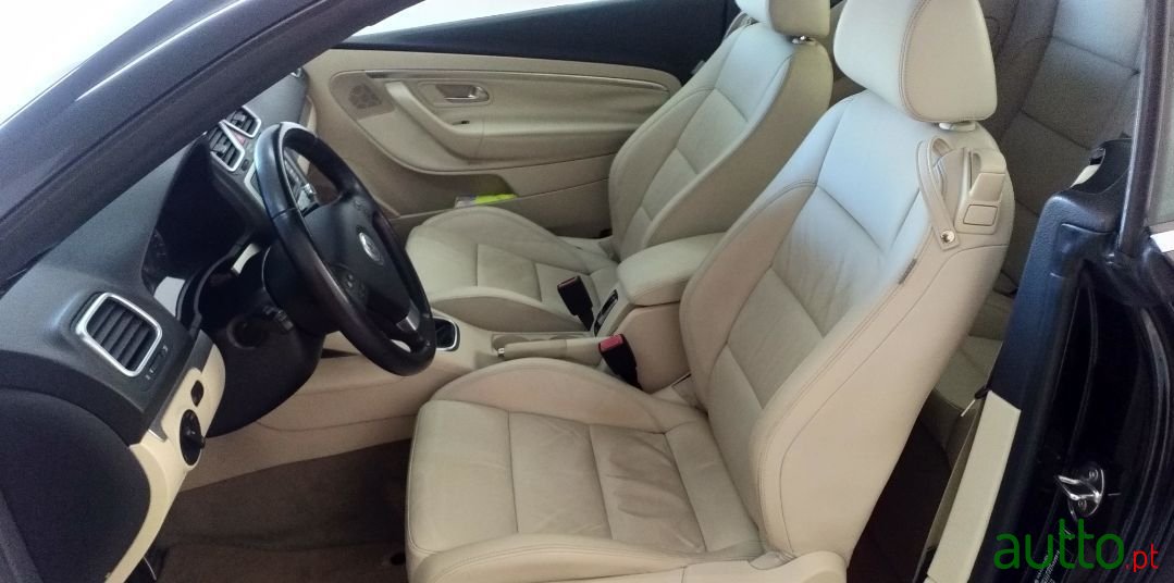 2007' Volkswagen Eos photo #6