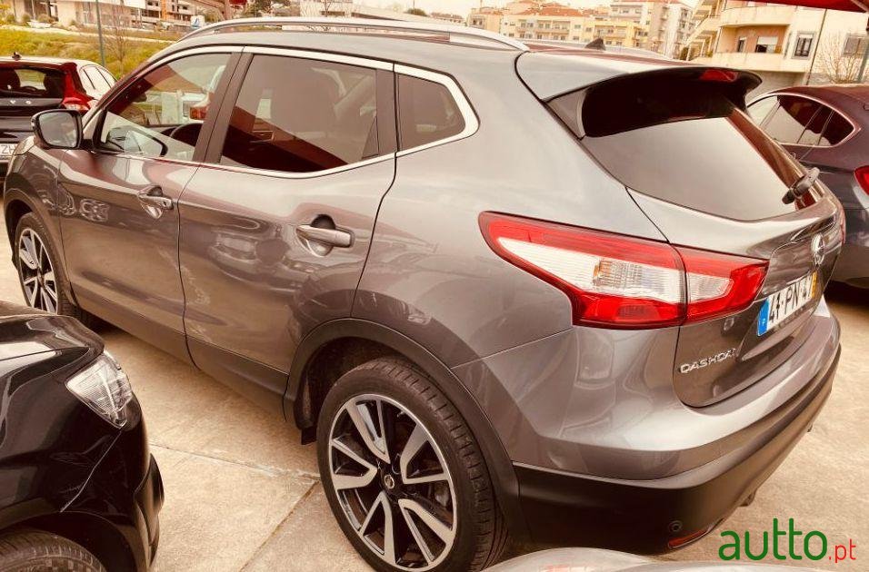 2015' Nissan Qashqai photo #1