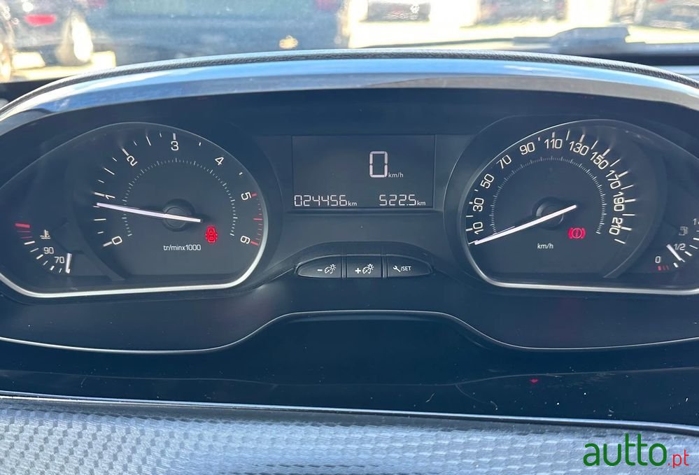 2019' Peugeot 208 photo #6