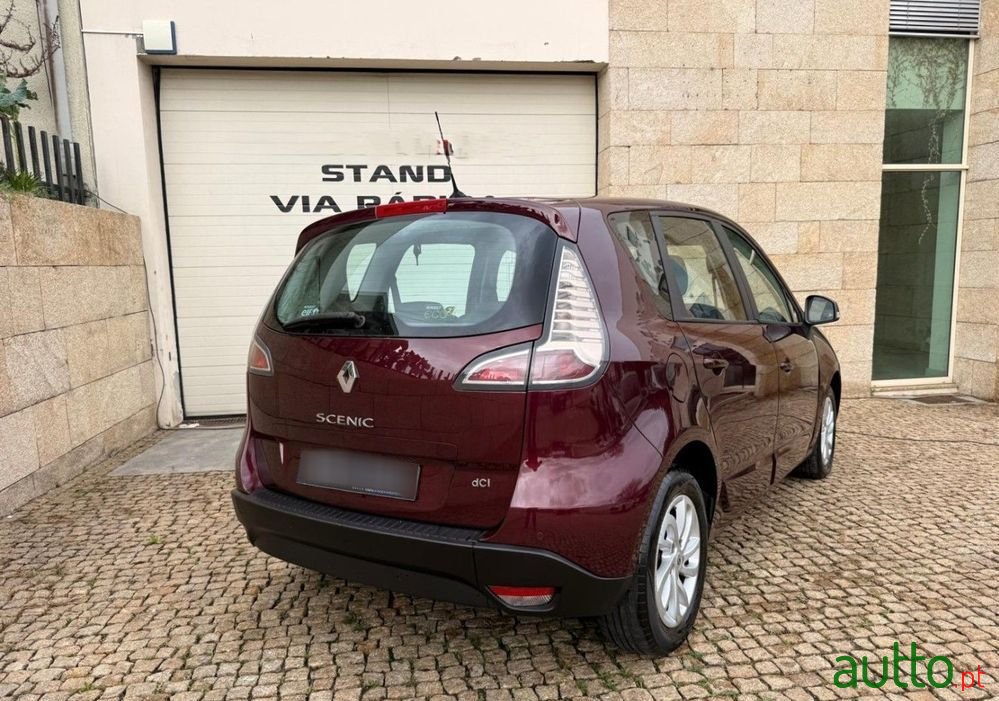 2012' Renault Scenic photo #6