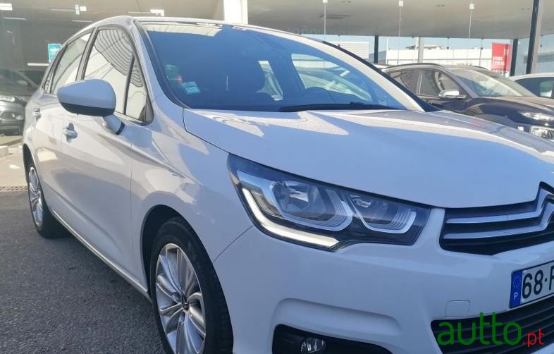 2016' Citroen C4 photo #1