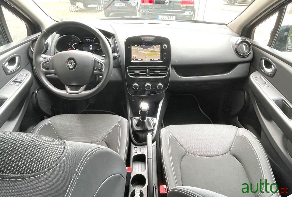 2018' Renault Clio photo #3