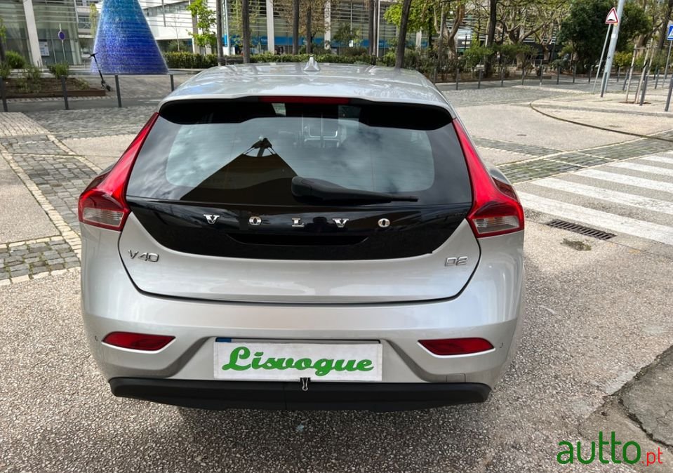 2013' Volvo V40 photo #4