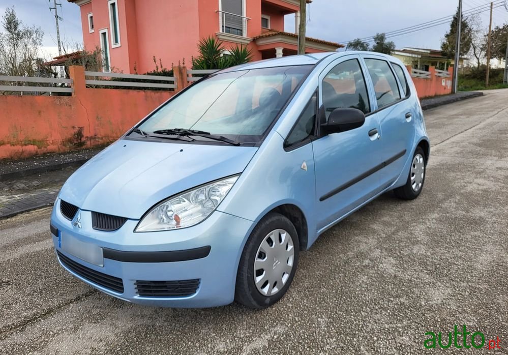 2006' Mitsubishi Colt 1.1 E-Motion photo #1