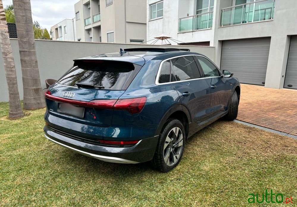 2021' Audi e-tron photo #2