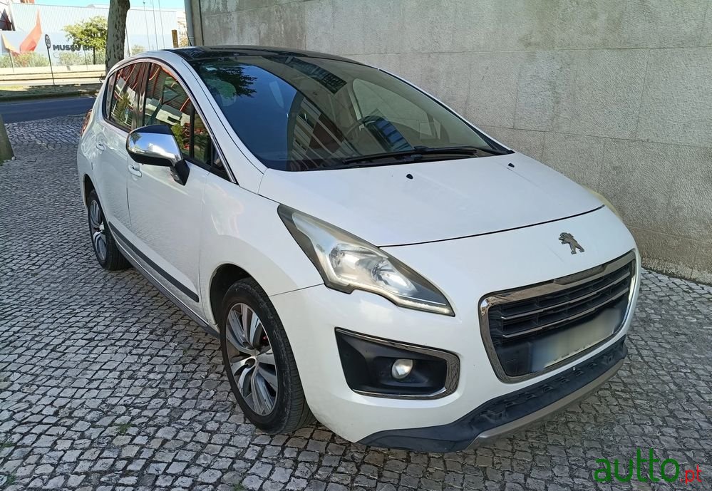 2014' Peugeot 3008 1.6 Hdi Allure photo #2