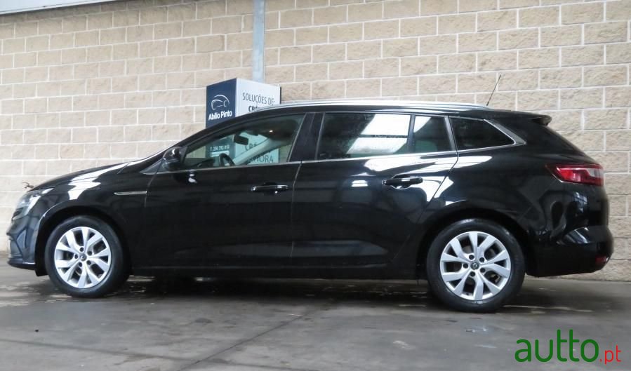 2021' Renault Mégane Sport Tourer photo #2