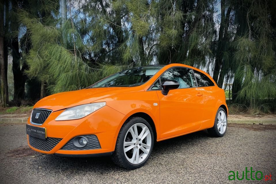 2010' SEAT Ibiza photo #3