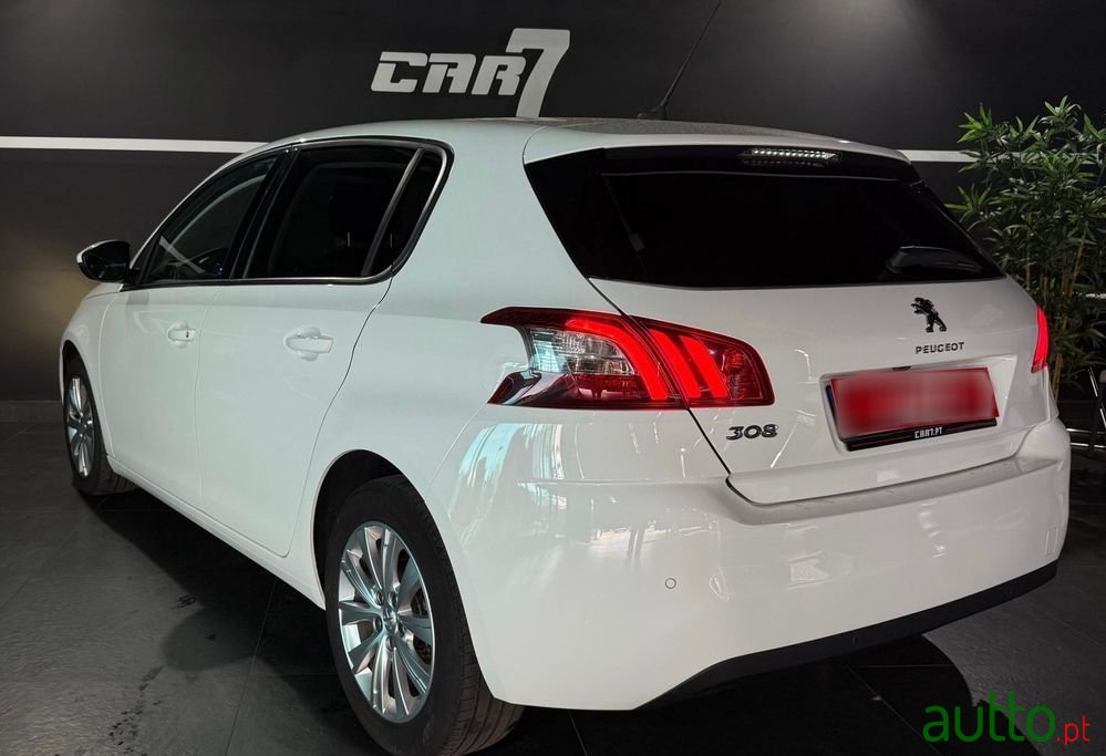 2020' Peugeot 308 photo #5