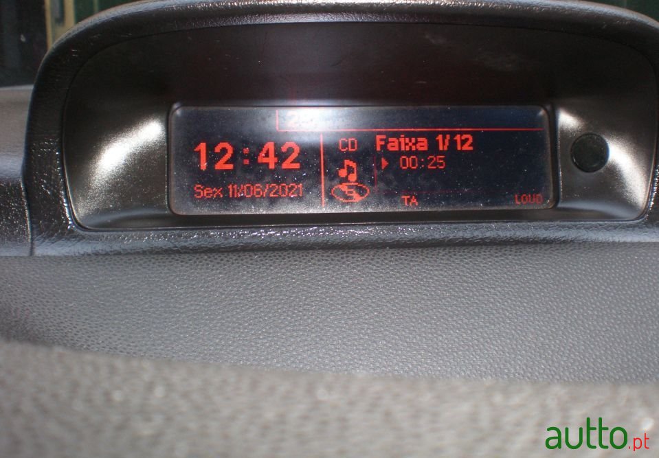 2006' Peugeot 307 Break photo #5