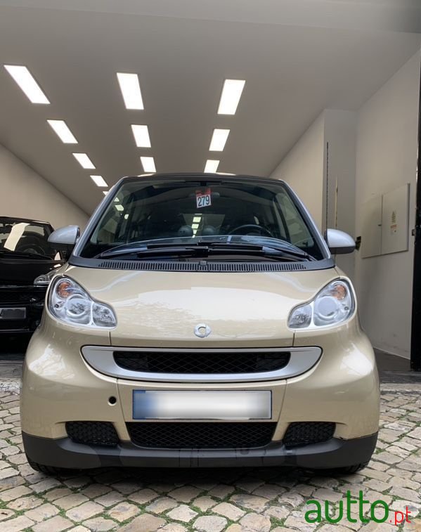 2009' Smart Fortwo photo #2