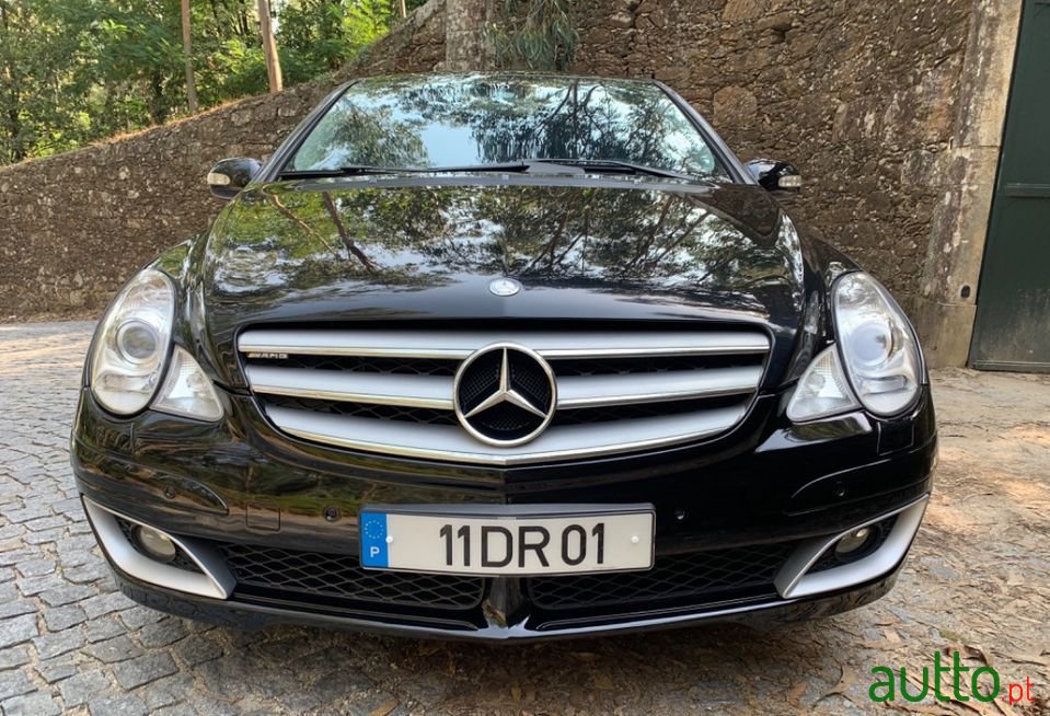2007' Mercedes-Benz R-320 photo #2