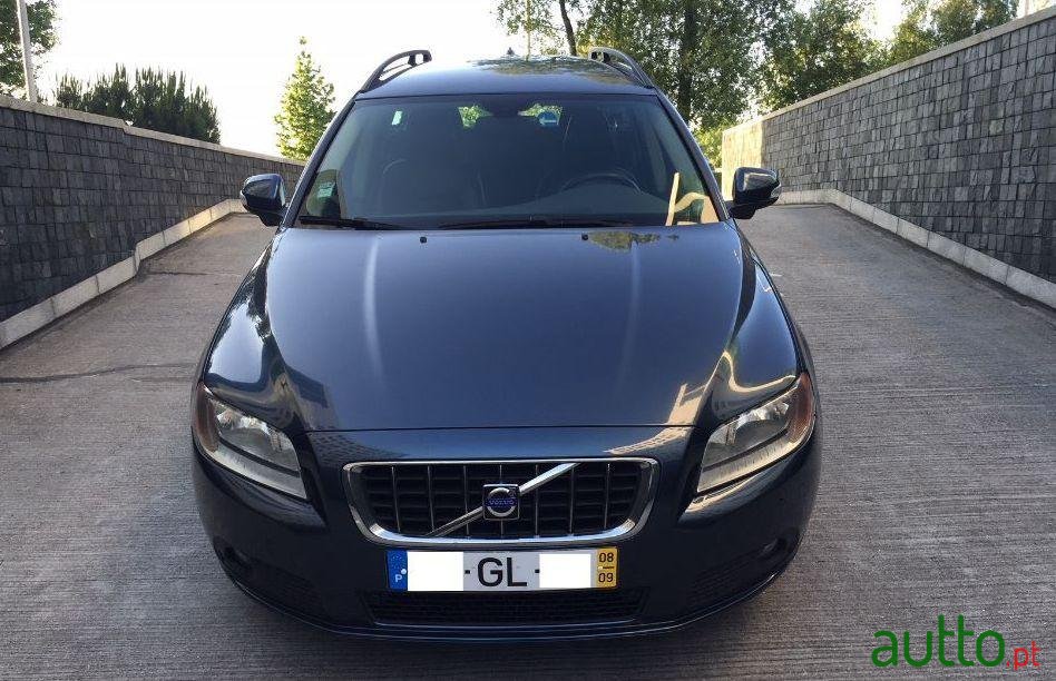 2008' Volvo V70 photo #1